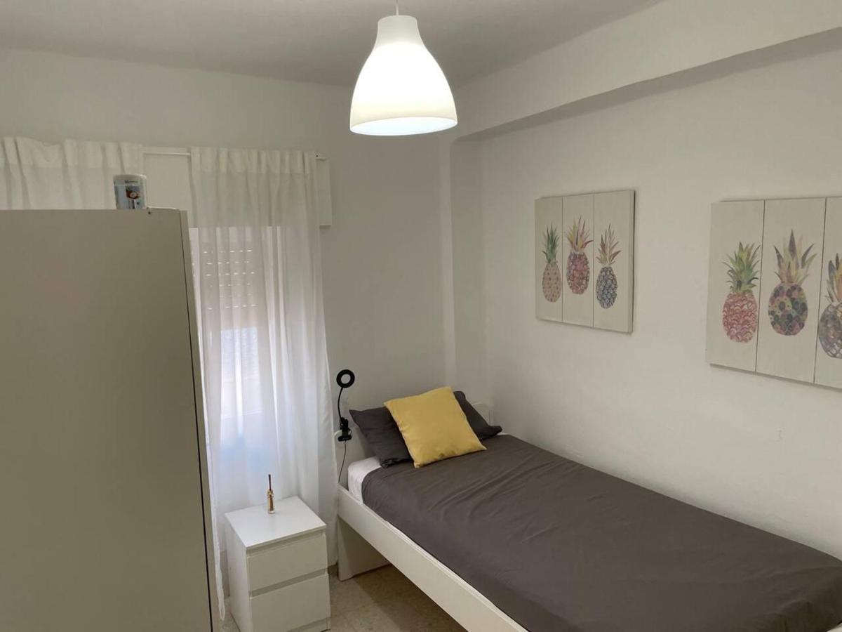 Renovated And Newly Furnished 3 Bedroom Apartment San Fernando Exteriér fotografie